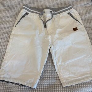 Men’s White Shorts Size XXL